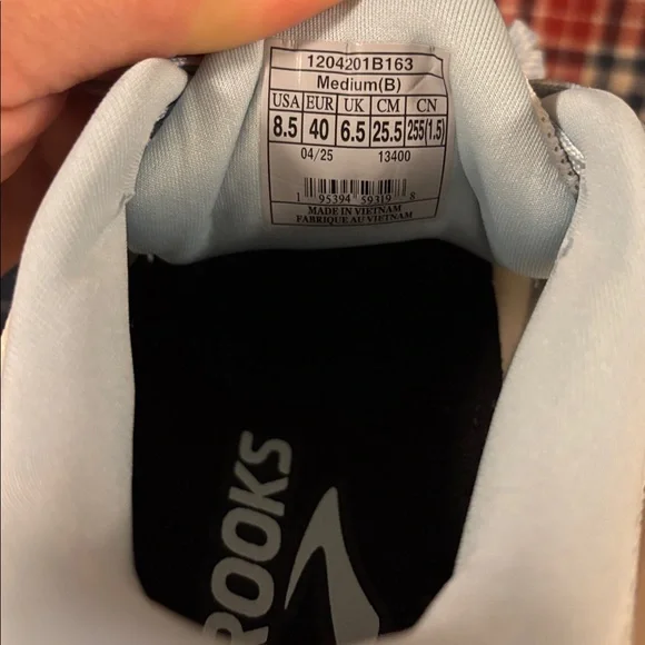 Brooks Ghost Max 2 new in box - Picture 3 of 8